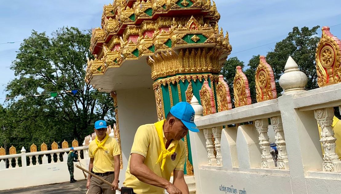 LINE_ALBUM_พัฒนาวัดเขาพรหมสุวรรณ_240406_1